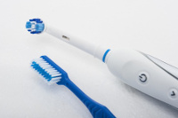 Electric Toothbrush Vs. Manual Toothbrush: Which is Better?