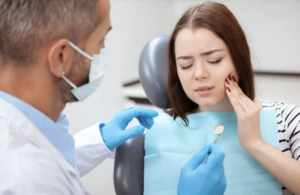 woman with jaw pain